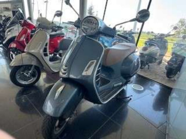 Vespa GTS 300 hpe