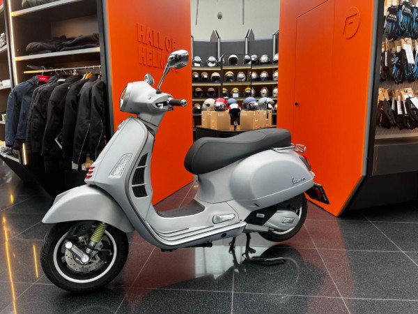 Vespa GTS 125 Super Tech