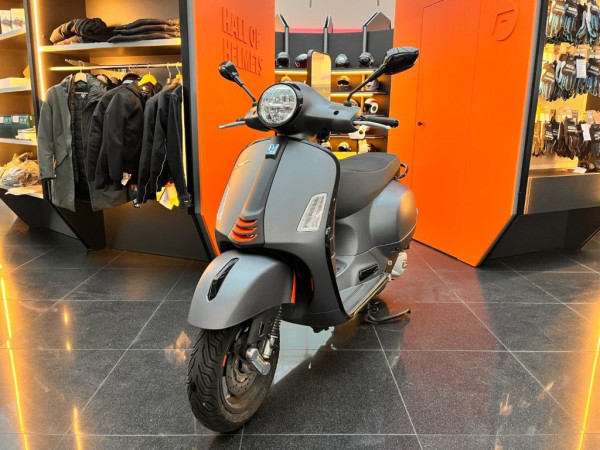 Vespa GTS 125 Super Sport