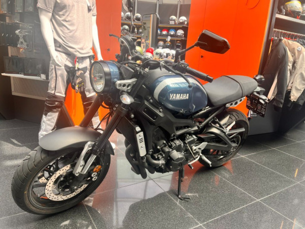 Yamaha XSR900