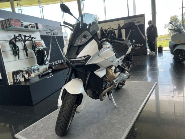 Moto Guzzi V100 Mandello