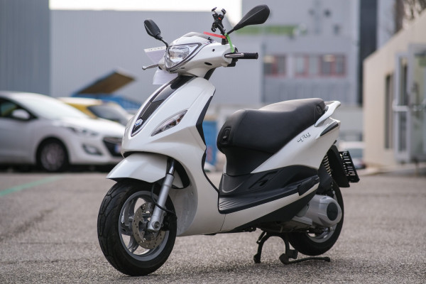 Piaggio New Fly 125 i.e. 3V
