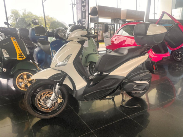 Piaggio Beverly 350ie Sport Touring